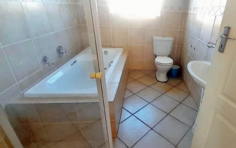 2 Bedroom Property for Sale in Wilkoppies North West